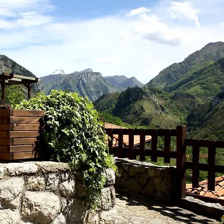 Gospodarstwo wiejskie La Riba *