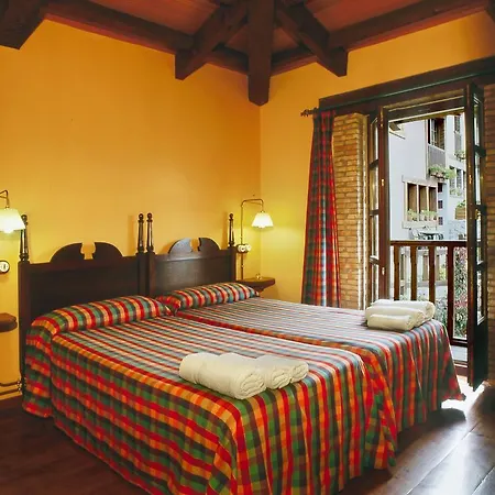 Gospodarstwo wiejskie La Riba *