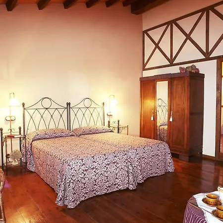 La Riba Country house *